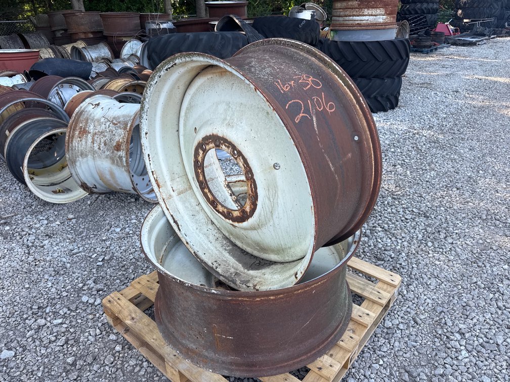 16x38 10 Bolt Rims