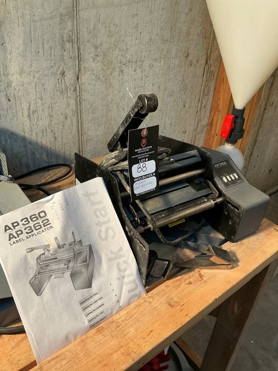 Primera Label Applicator