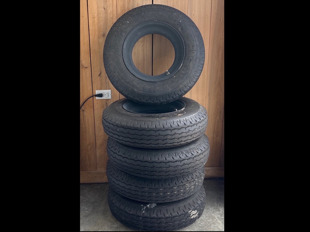 Trailer wheel and Tires