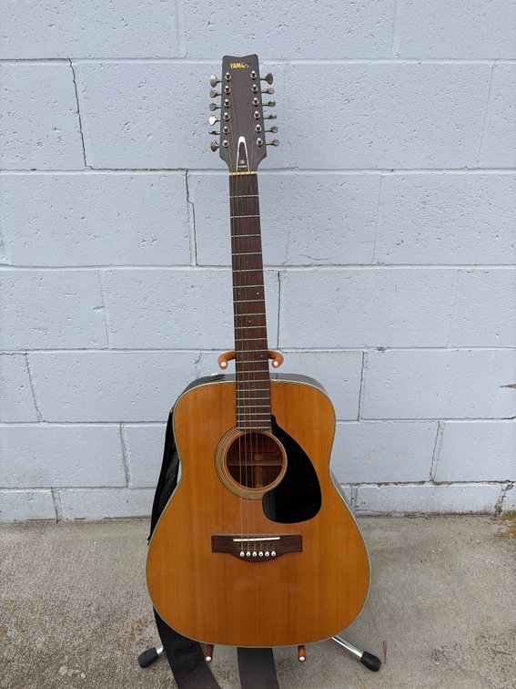 Yamaha Guitar FG-230 with Case