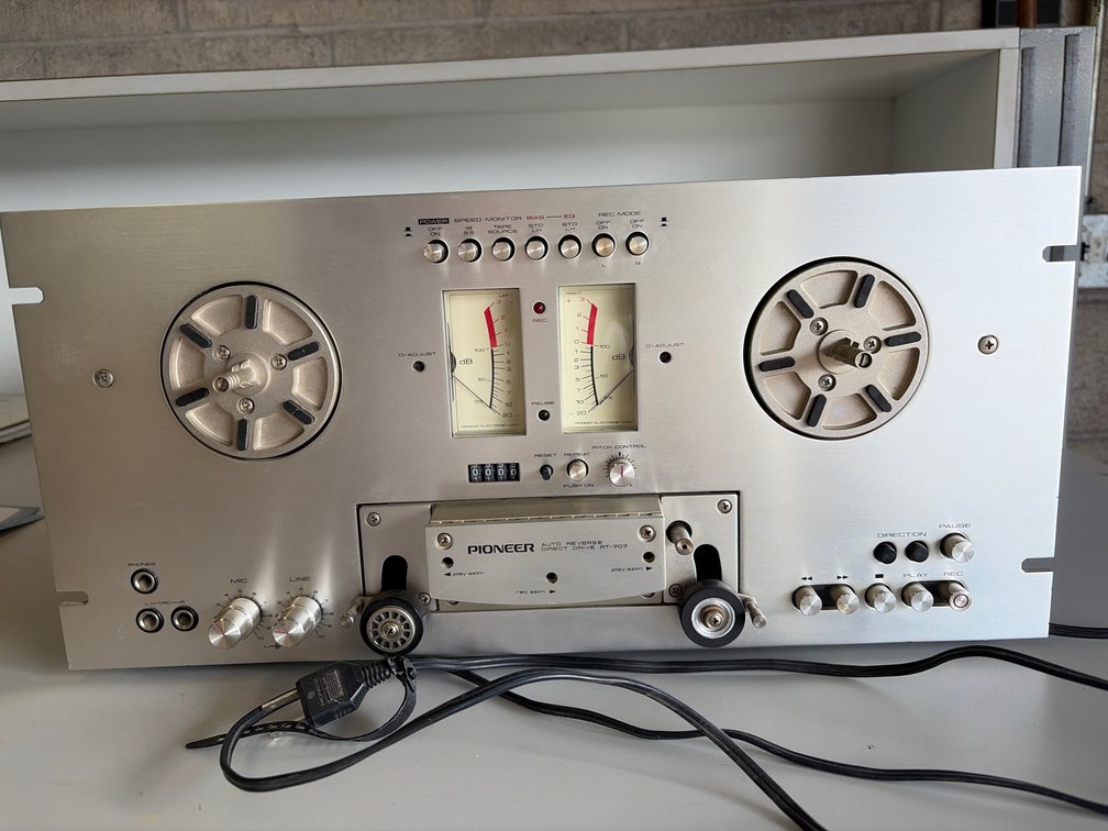 Pioneer RT-707 reel-to-reel tape deck