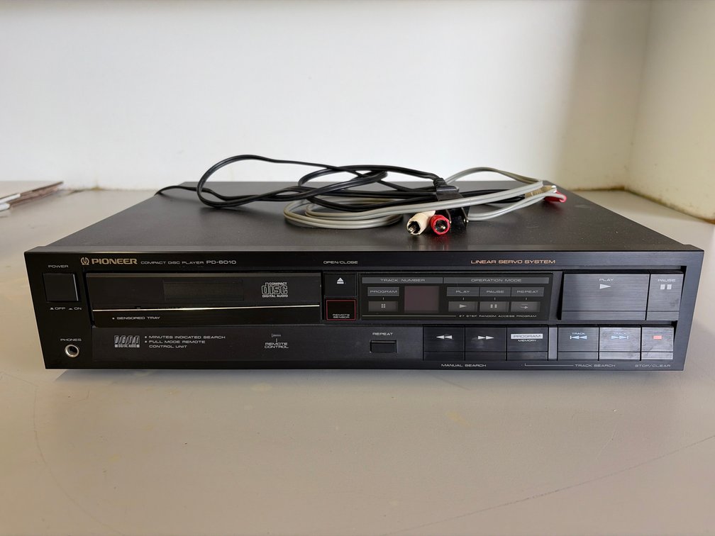 Pioneer Compact Disc Player PD-6010