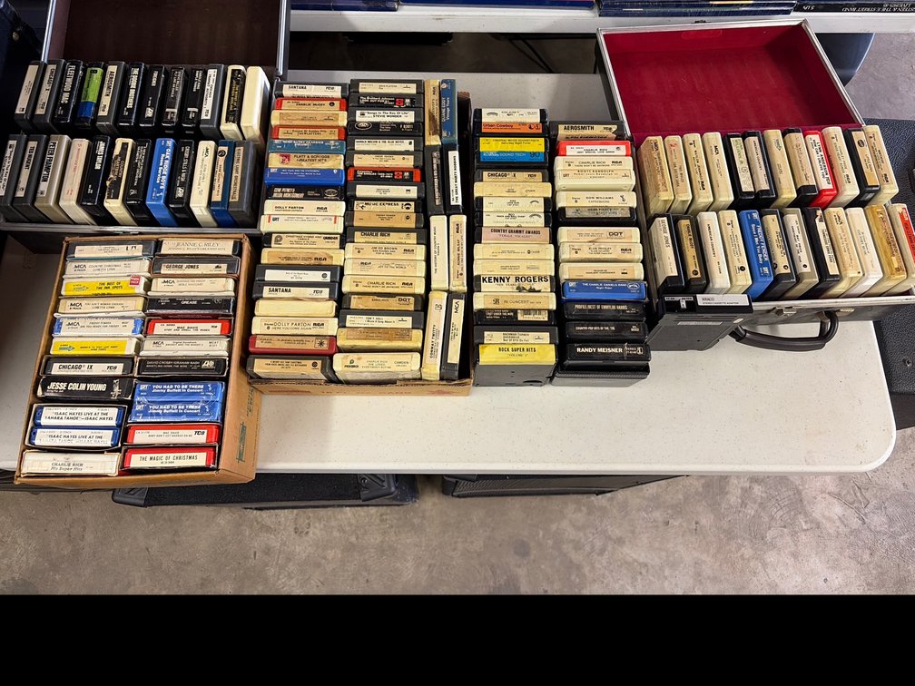 Various Artist 8 Tracks
