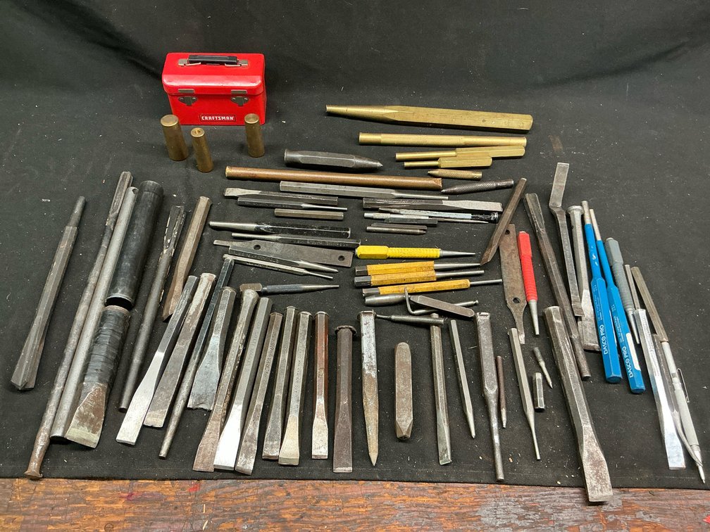 Various pinches and chisels