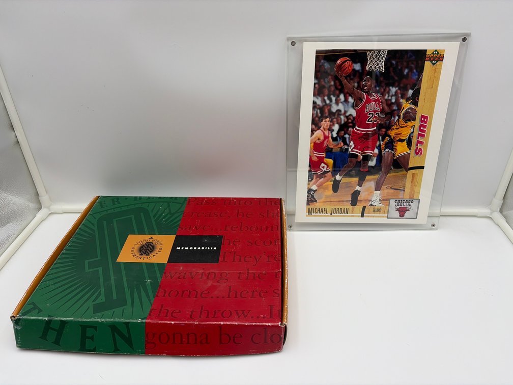 Michael Jordan Card/Hologram Combination Upper Deck