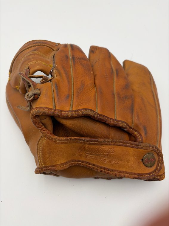 Eddie Matthew’s 3 Finger Vintage Rawlings Deep Well Model Baseball Glove