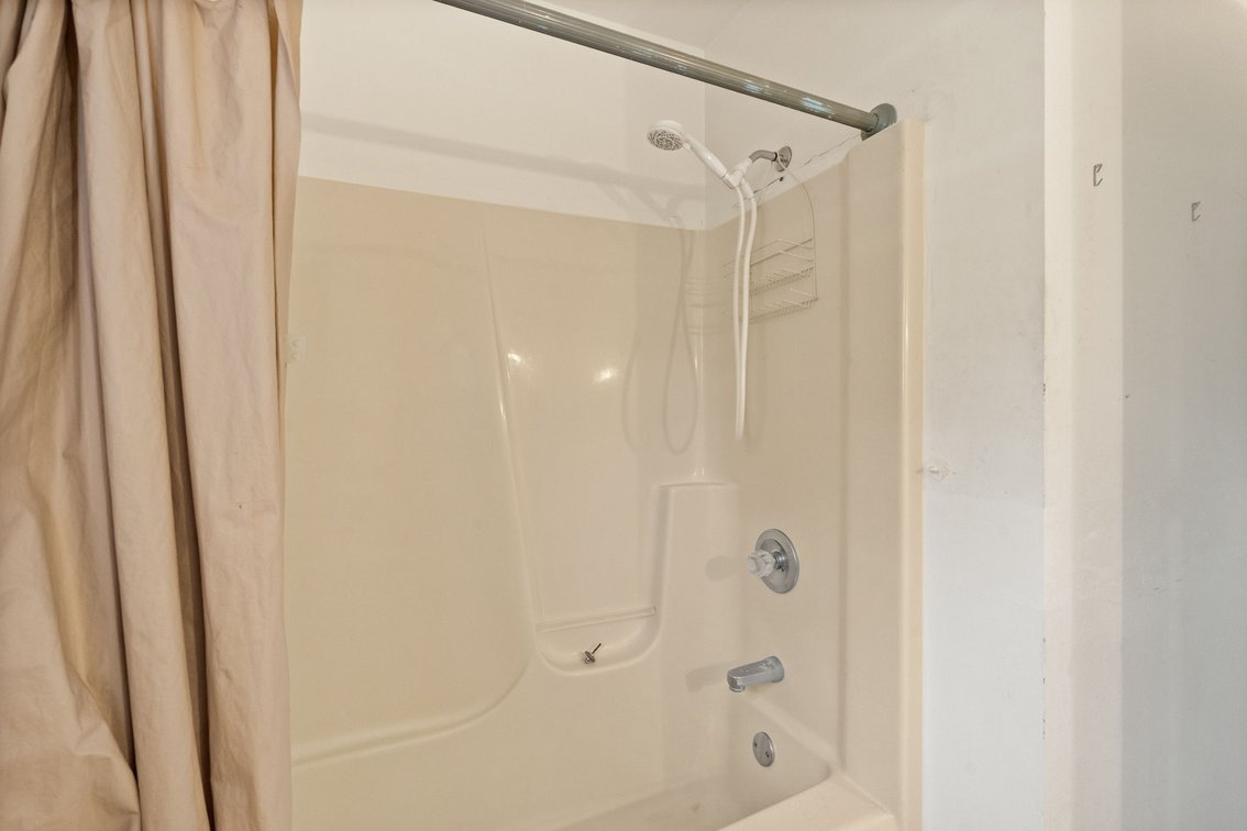 Image for Charlestown, IN | 4 BR/2.5 BA Home Online Auction