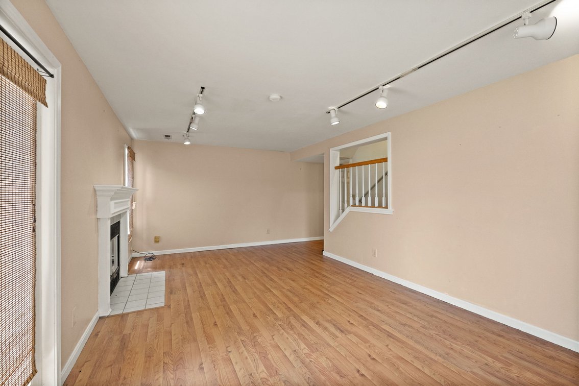 Image for Charlestown, IN | 4 BR/2.5 BA Home Online Auction