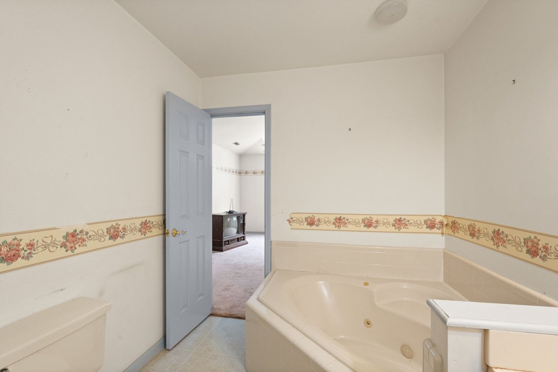 Image for Charlestown, IN | 4 BR/2.5 BA Home Online Auction
