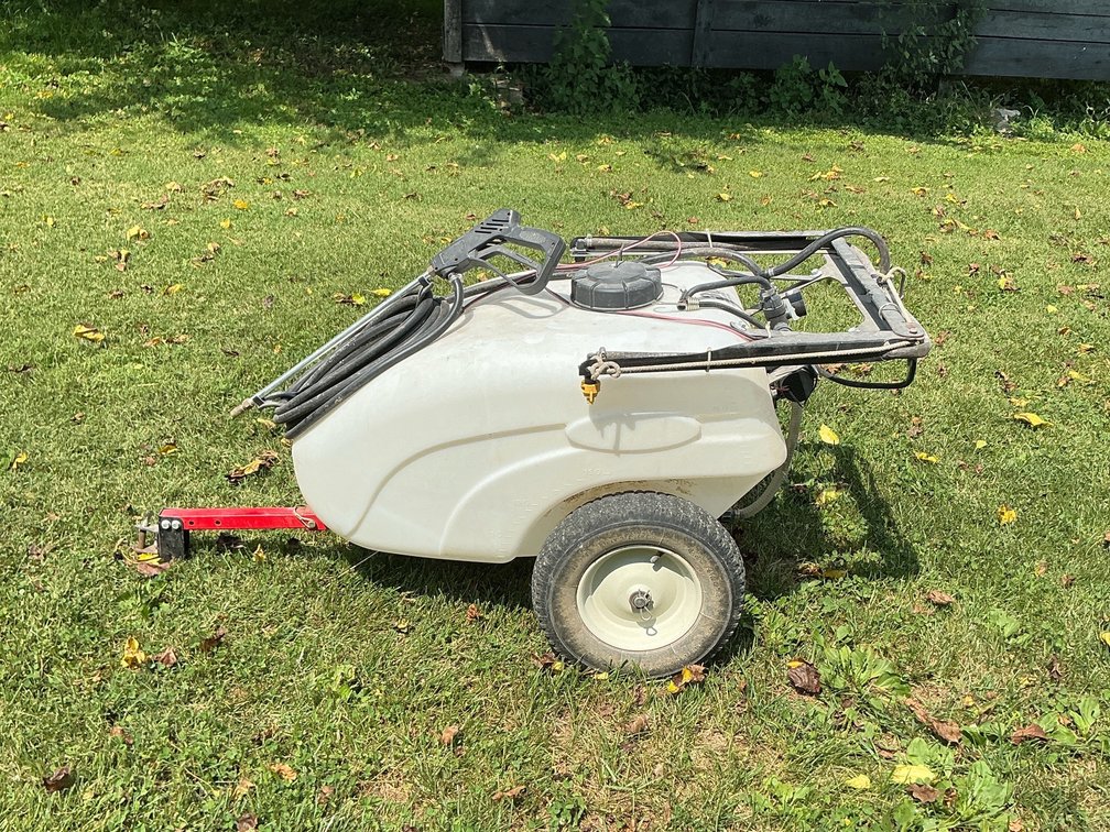 30 gallon pull behind sprayer