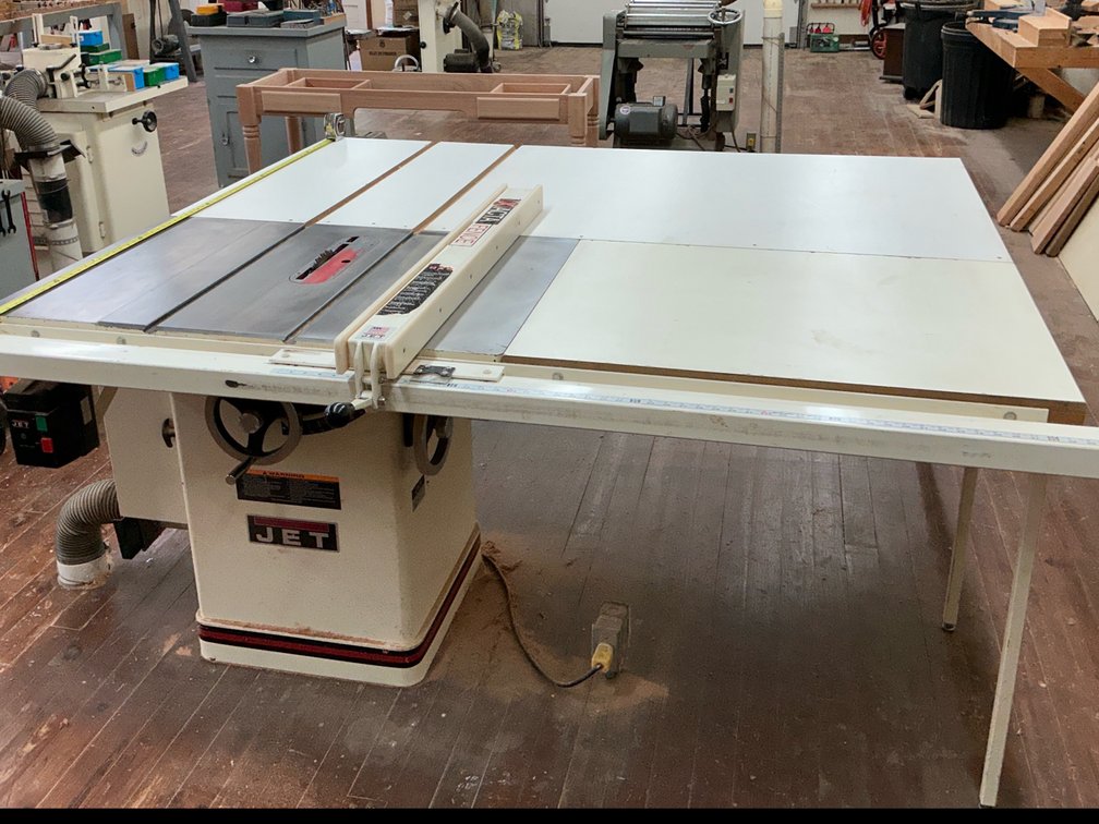 Jet 10 inch tilting arbor table saw 