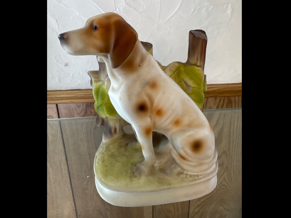 Wales Glazed Ceramic Hunting Dog Figurine