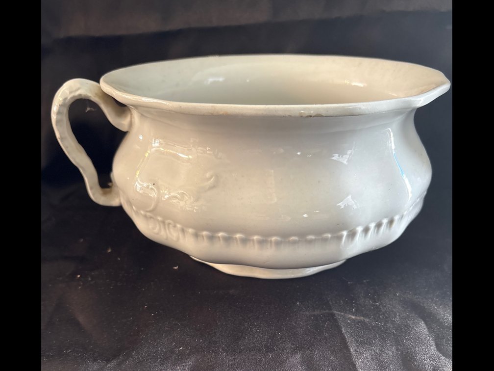 J & G. Meakin Ironstone Chamber Pot