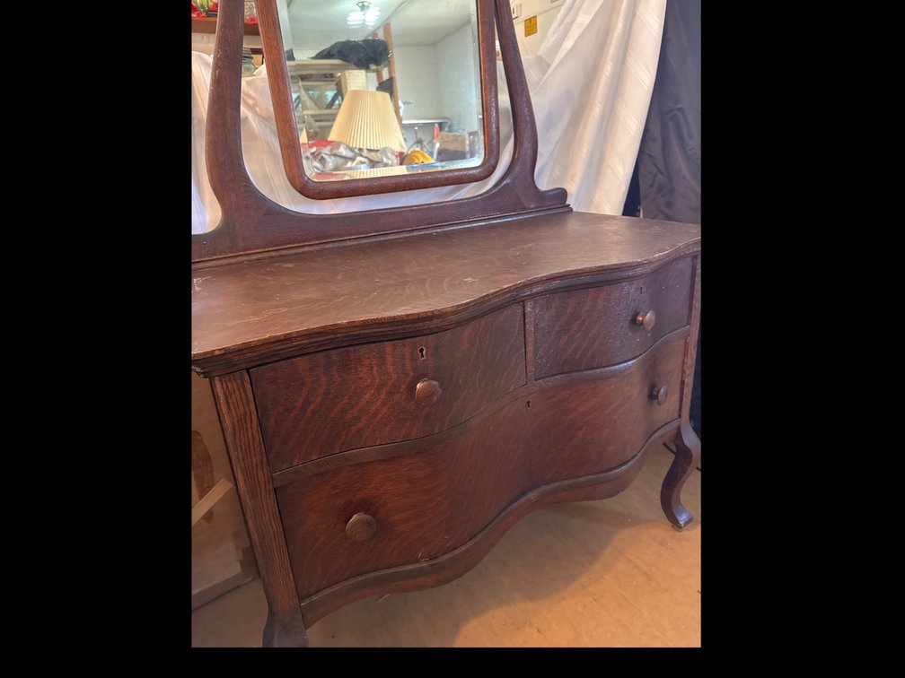 Antique Quarter-Sawn Oak Serpentine Front Dresser with Mirror