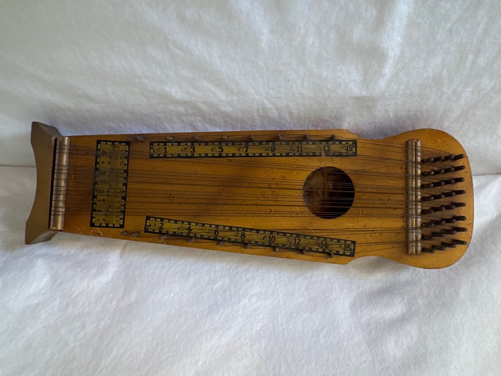 Violin-Uke Wooden Table Zither