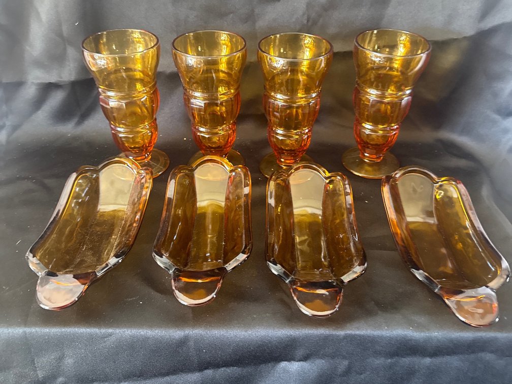 Amber Glass Sundae Glasses and Banana Split Boat Dishes (8)
