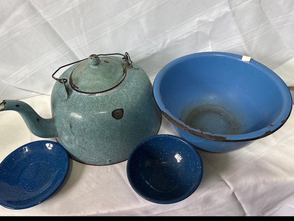 Enamelware Kettle, Wash Basin, Bowl, and Plate (4 Pieces)