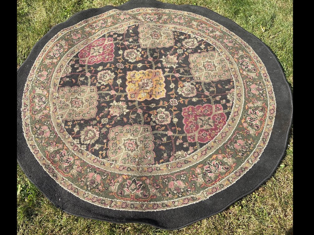 Round Floral Hooked Pile Area Rug, 64"