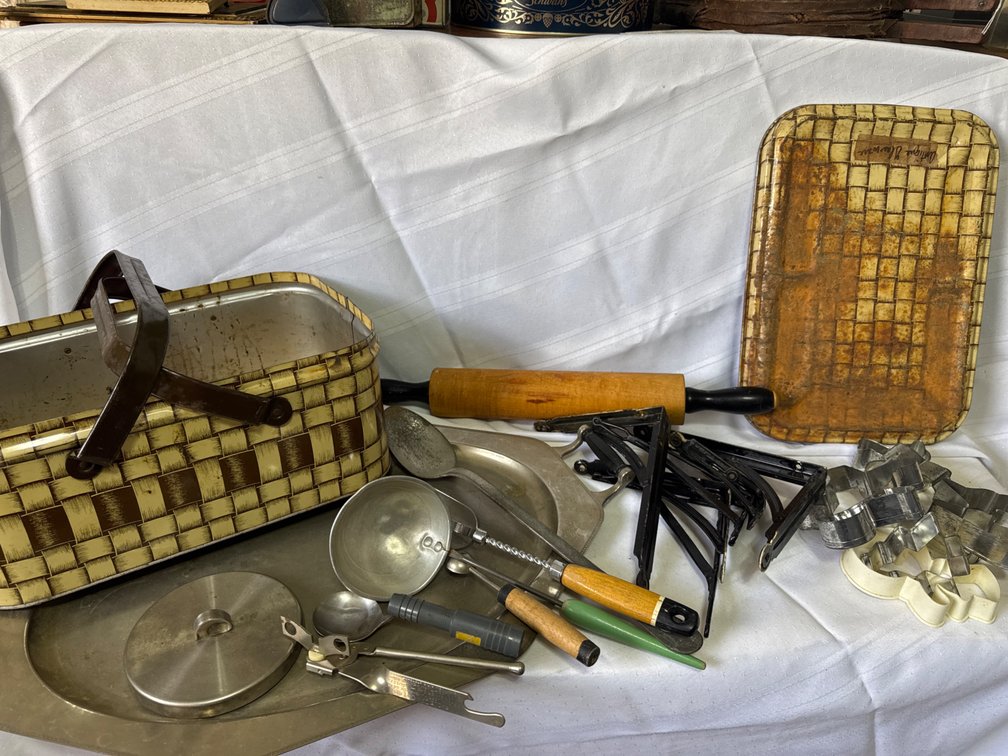 Vintage Kitchenware and Picnic Tin Collection