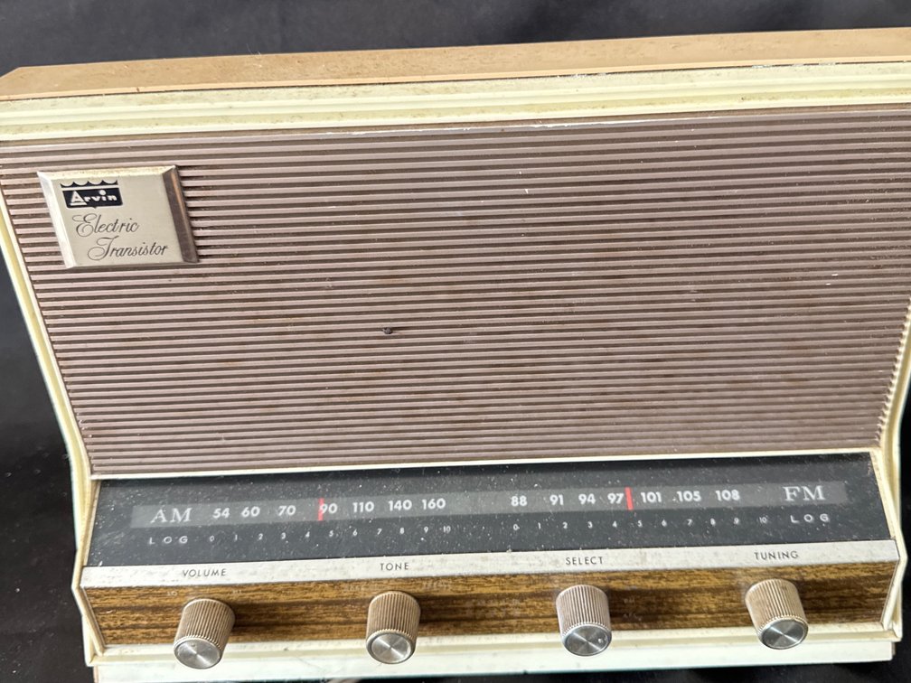 Arvin Electric Transistor AM/FM Tabletop Radio