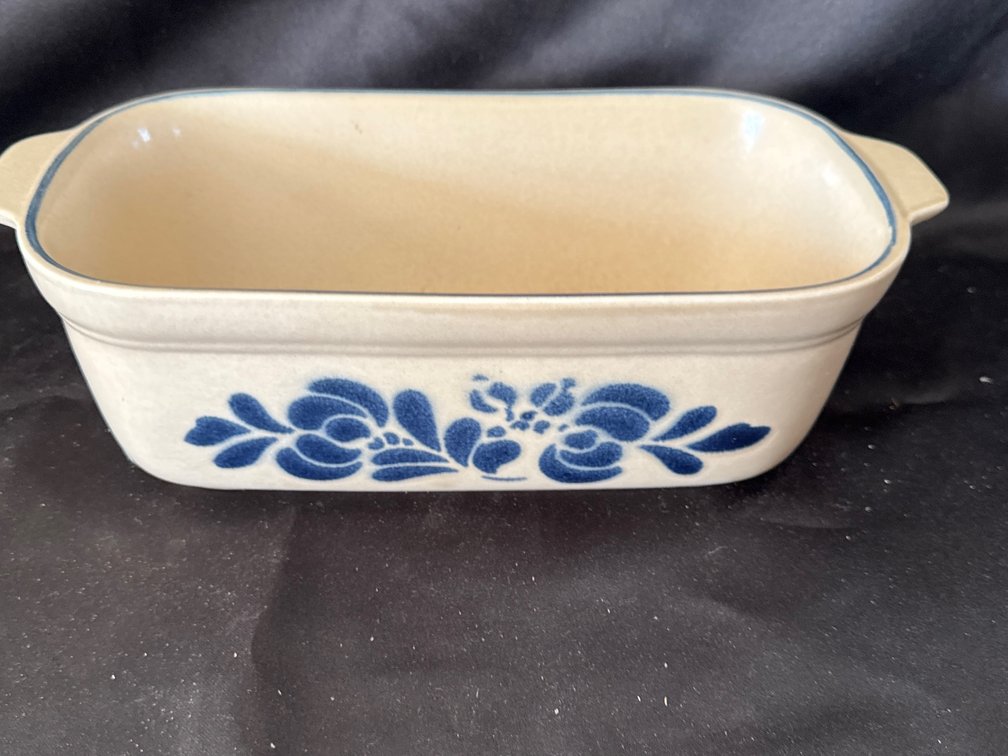 Pfaltzgraff Yorktowne Stoneware 2 Qt Loaf Pan