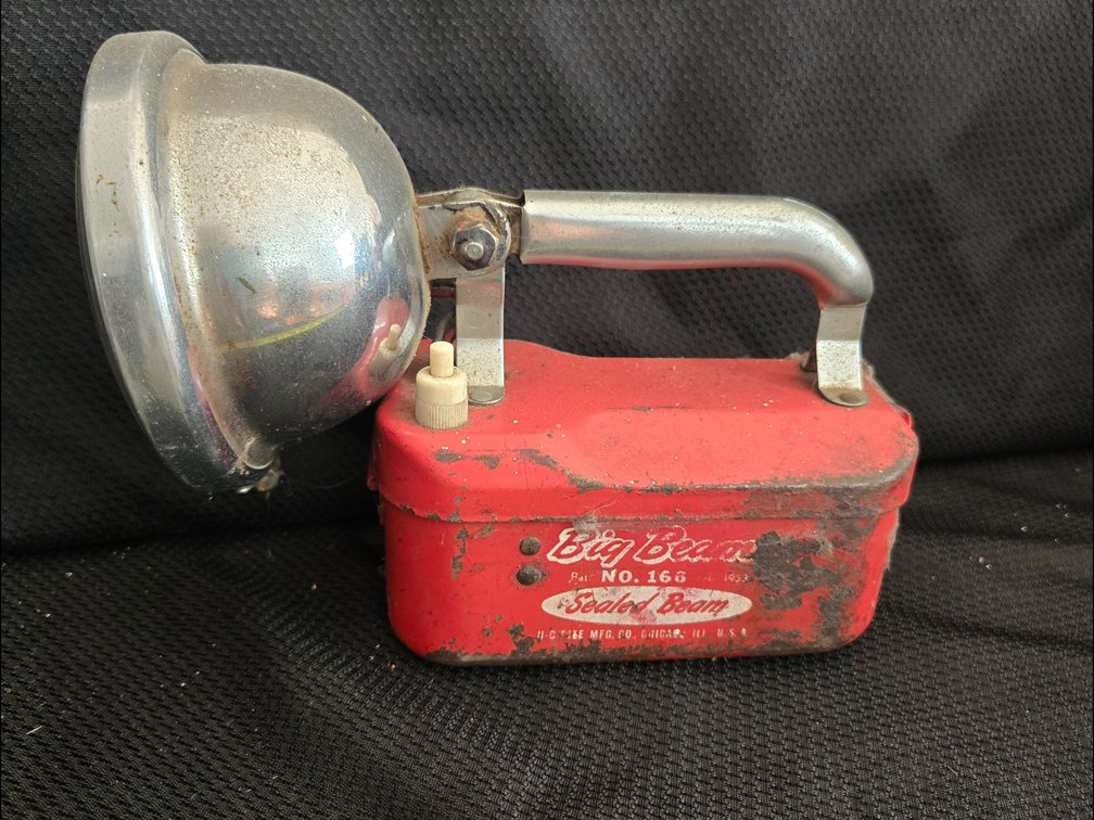Big Beam No. 166 Sealed Beam Portable Lantern Spotlight