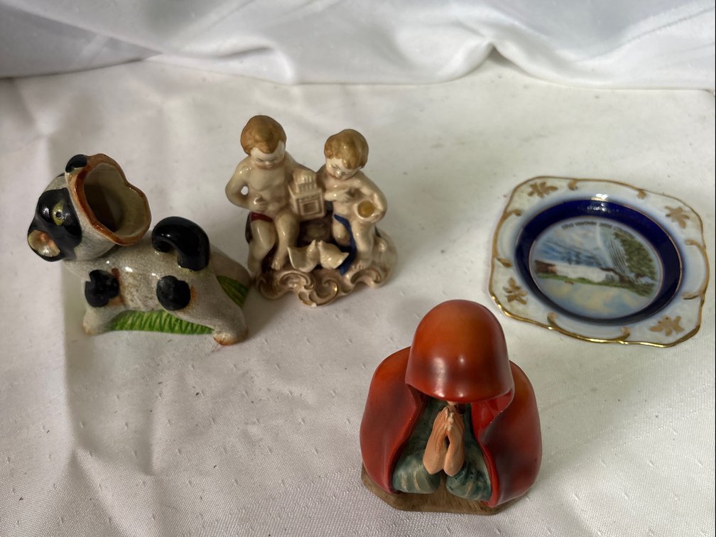 Ceramic Figurines and Niagara Falls Porcelain Dish (4)