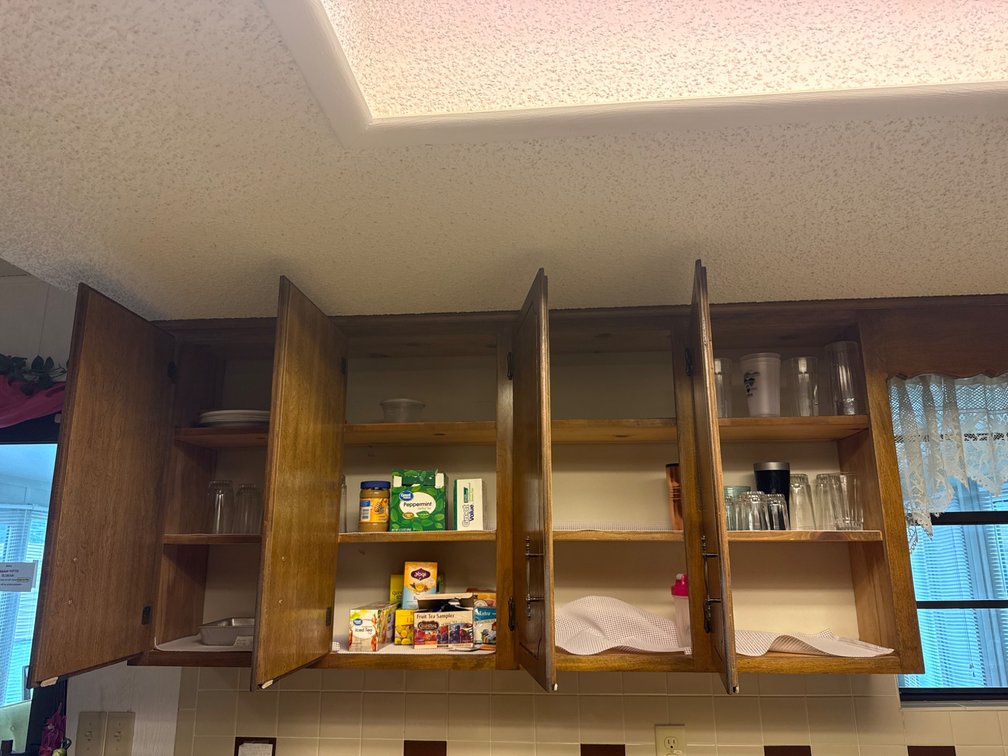 Contents of four kitchen cabinets 