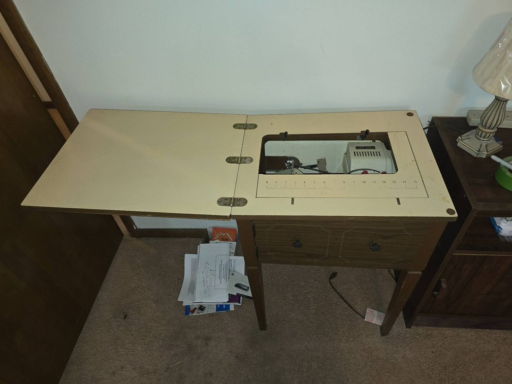 Sewing Machine in Wooden Cabinet, Model 4800, Made in Japan