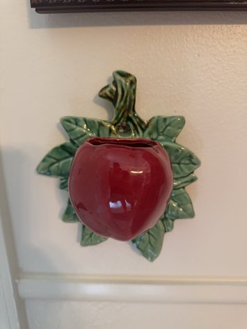 Image for Vintage Collectibles, McCoy Pottery, Antiques, Artwork & More – Fayetteville Online Estate Sale