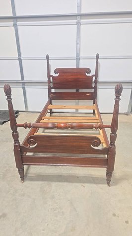 Image for Mixed Estate Auction Featuring a Honda Pilot, Antiques, Furniture, Vinyl Records, Tools & Household Treasures