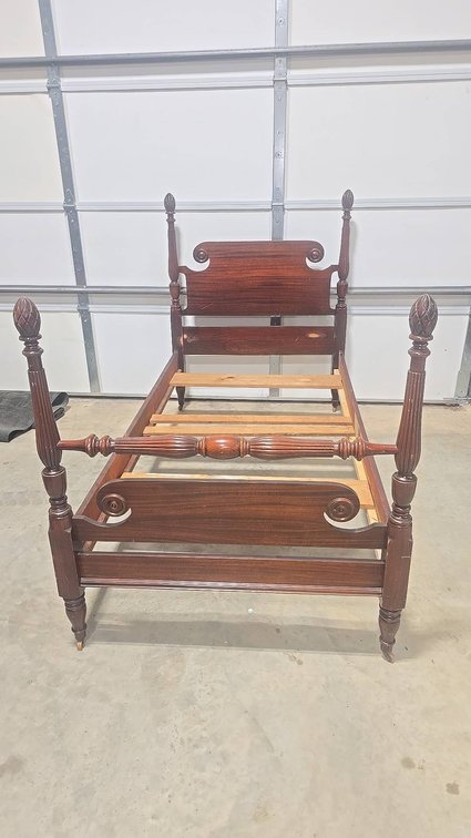 Image for Mixed Estate Auction Featuring a Honda Pilot, Antiques, Furniture, Vinyl Records, Tools & Household Treasures