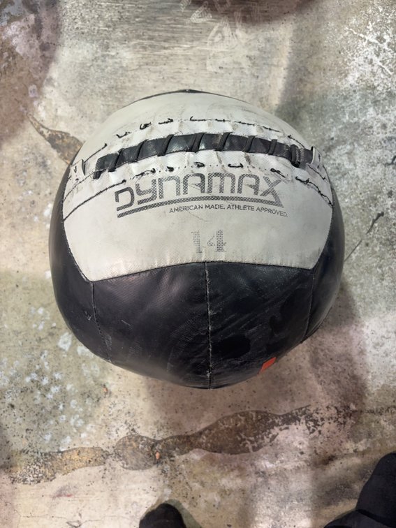 Dynamax 14 Pounds Black and White Medicine Ball
