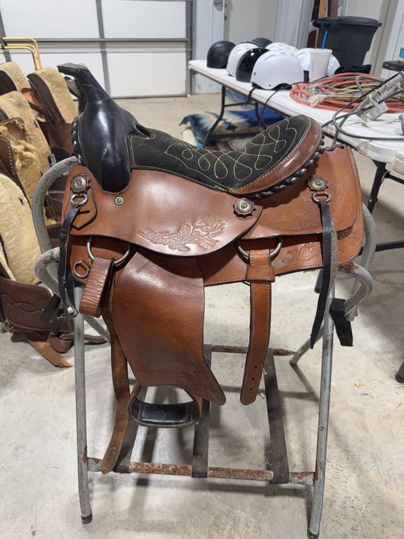 Tooled Leather Western Saddle with Black Seat, 13 Inch