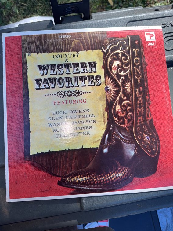 12 Country Music Albums Featuring Various Artists