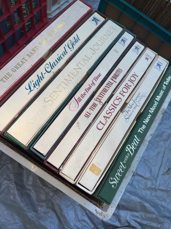 8 Boxed Album Sets Featuring Classical and Sentimental Themes