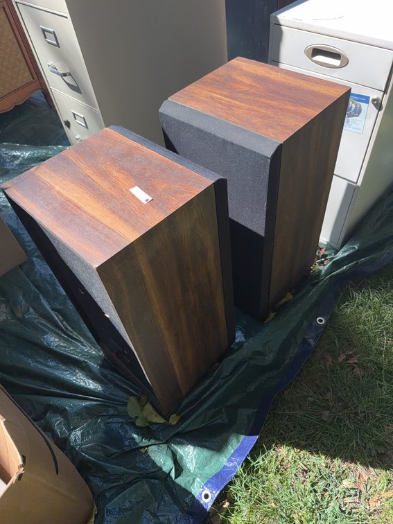Pair Wood Veneer Bookshelf Speakers with Push Terminal Connectors