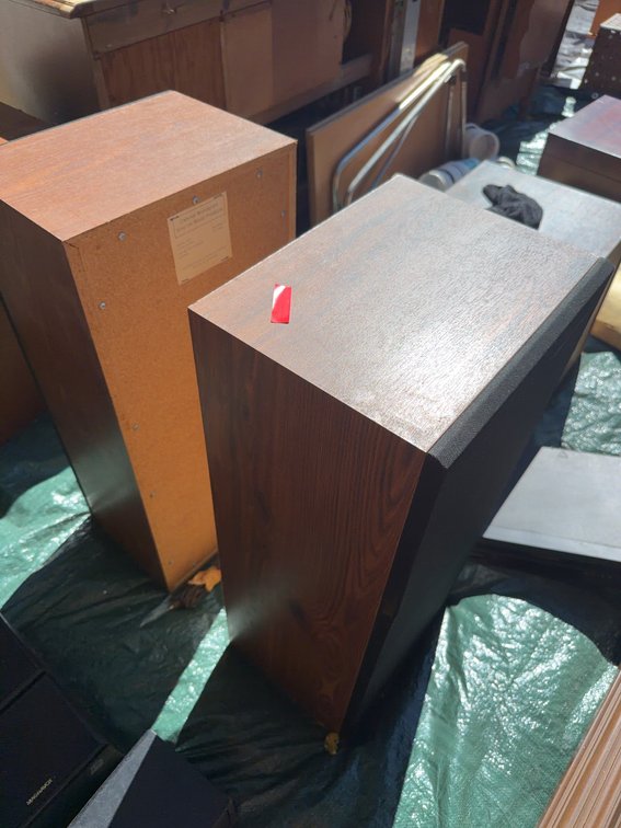 Pair Woodgrain Vinyl on Wood Large Floor Speakers, Model 680-8392-10