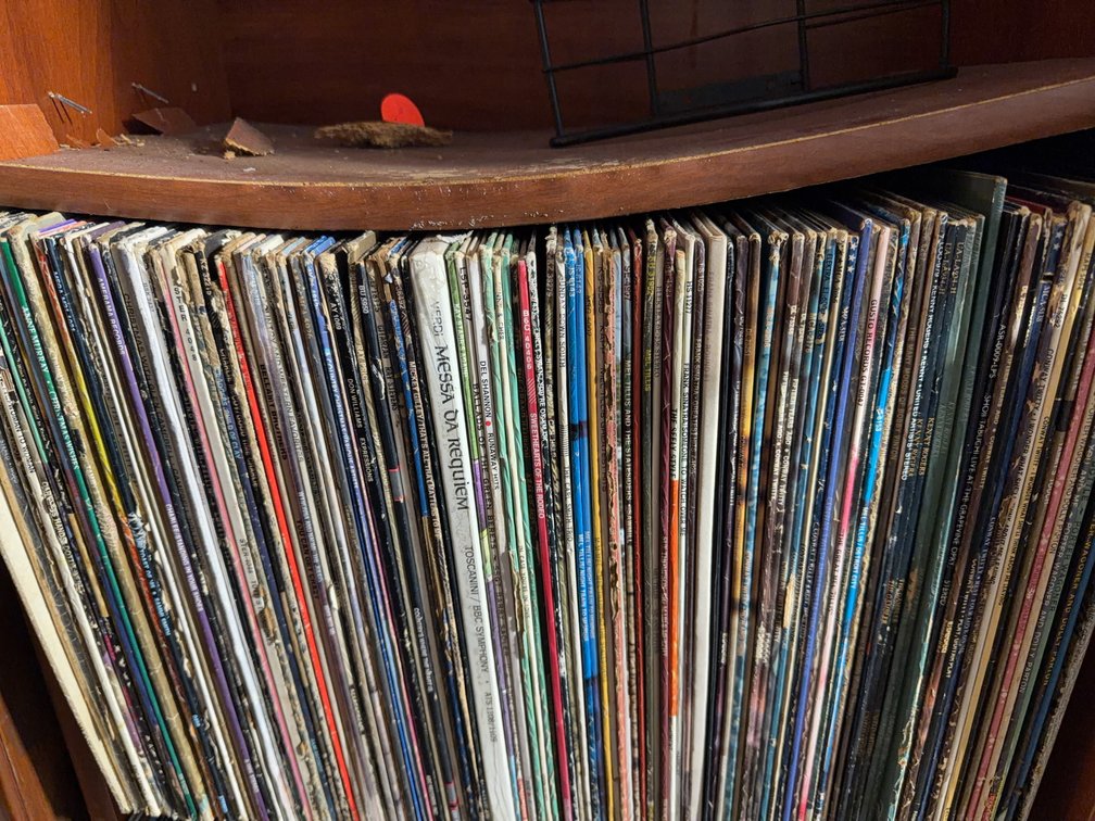 Country and Pop Vinyl LP Records, Including Conway Twitty