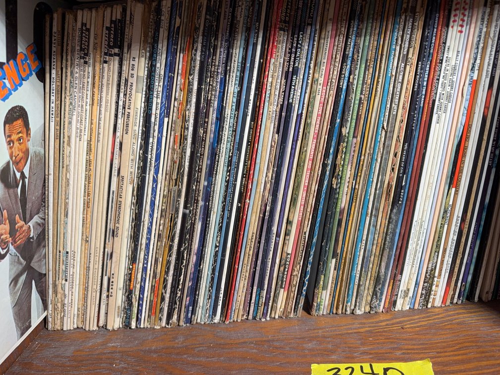 LP Vinyl Records Including Roy Drusky and Johnny Mathis
