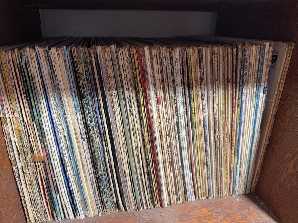 Country and Pop LP Records Featuring Johnny Cash, Hank Williams