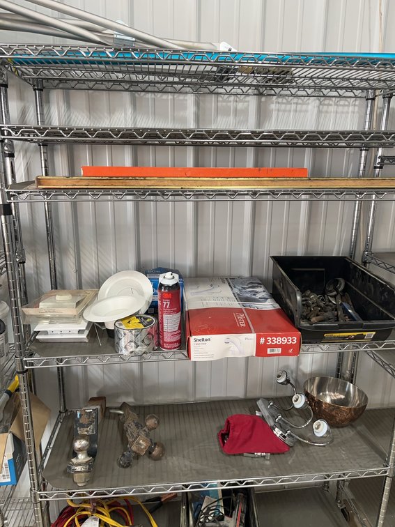 Lot: Trailer Hitches, Jumper Cables, Tools, Levels, Hardware