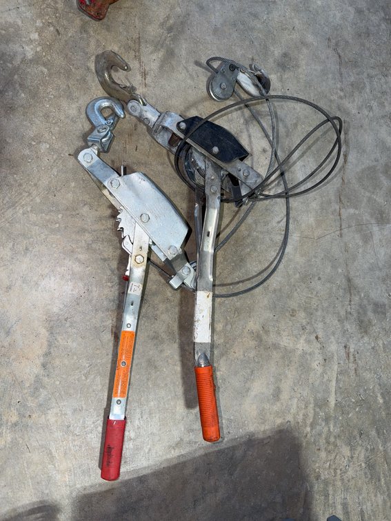 American Power Pull Co. Cable Puller Winch, 2-Ton Capacity