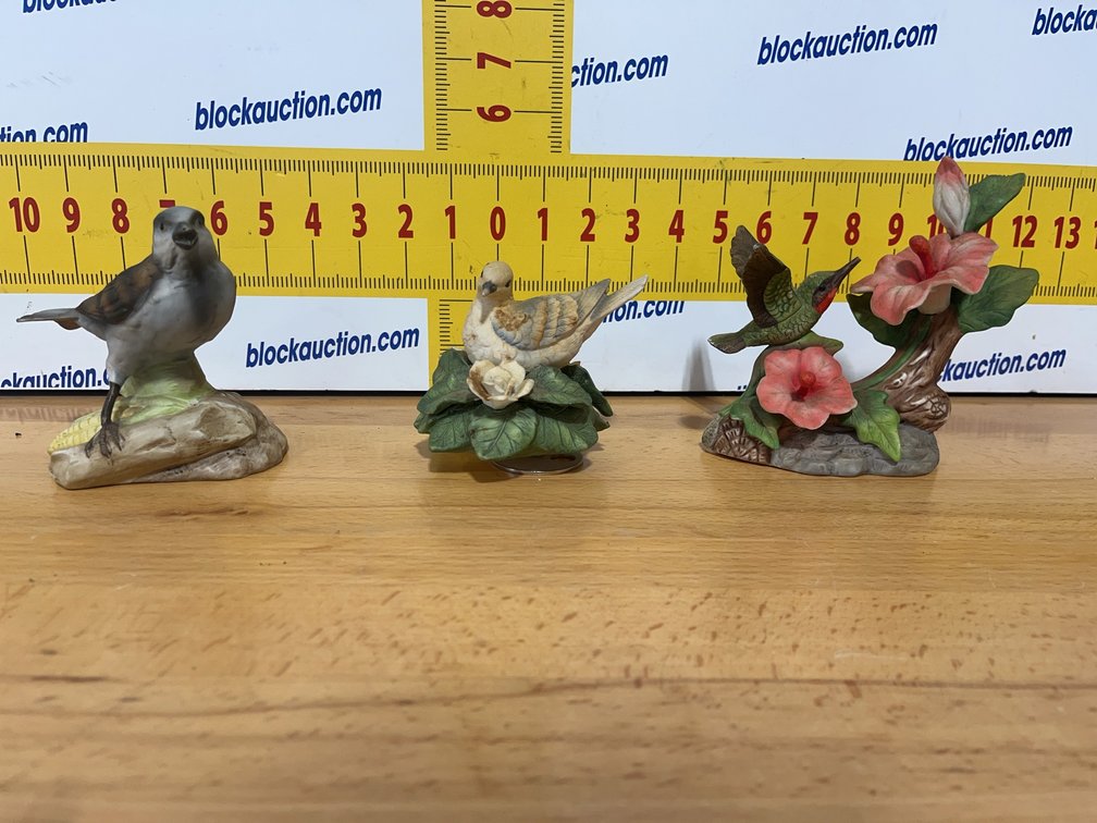 3 Bird Figurines Including San Francisco Music Box Co And Mountain Sparrow AG-1740