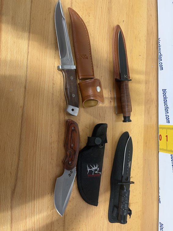 4 Fixed Blade Knives: Buck, Defender, Leather Sheaths, Wood Handles