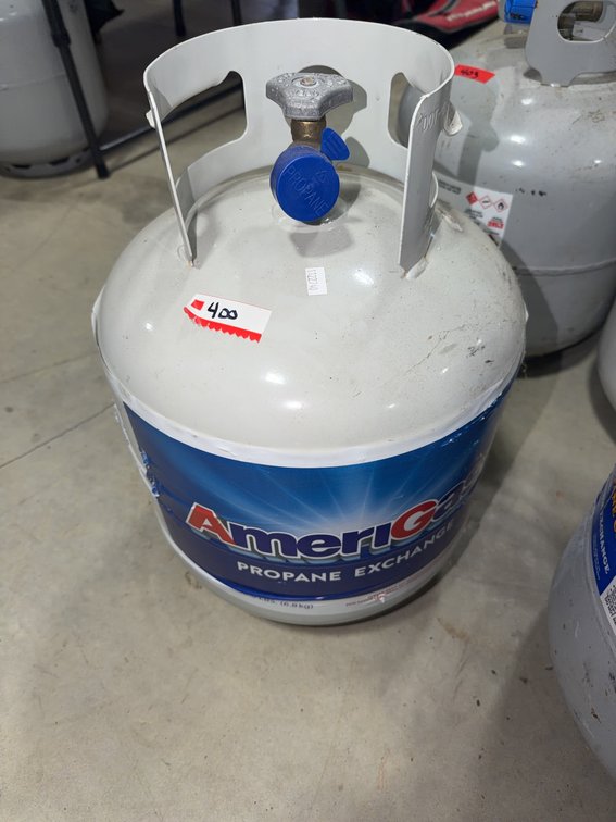 AmeriGas Full 15lb Propane Bottle with Valve
