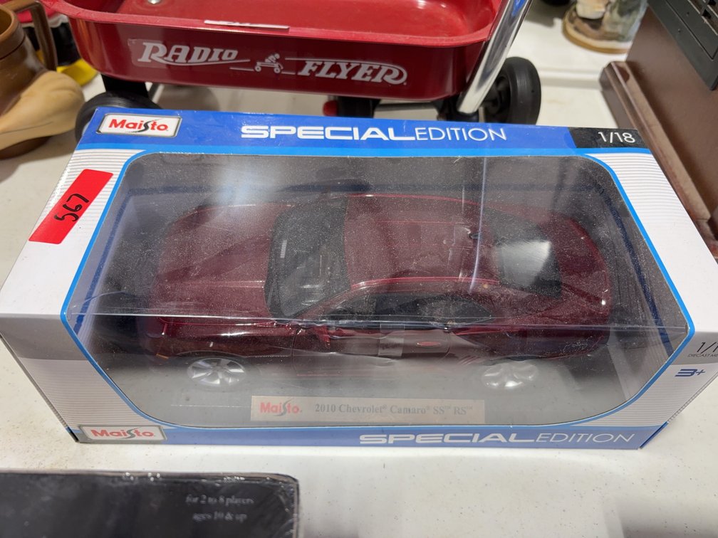 Maisto 1/18 Scale 2010 Chevrolet Camaro SS RS Diecast Model, Special Edition, New in Box
