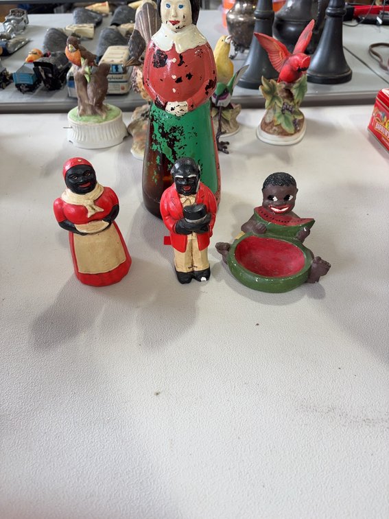 4 Ceramic and Metal Figural Collectibles Including Salt and Pepper Shakers
