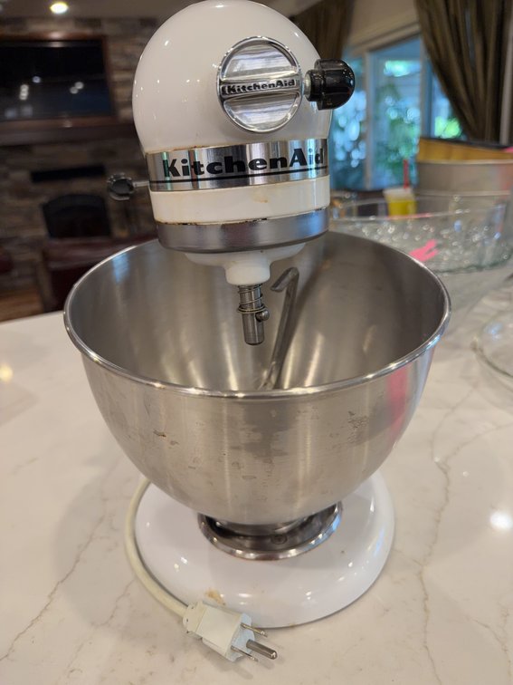 KitchenAid Ultra Power Stand Mixer with Stainless Steel Bowl and Attachments, White