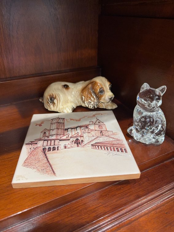 Assisi Italy 1999 Ceramic Tile, Glass Cat Figurine, and Ceramic Dog Figurine Lot